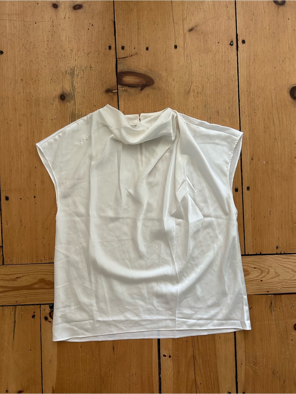 Ann Taylor NWT White Draped Neck Cap-Sleeve Satin Flowy Blouse